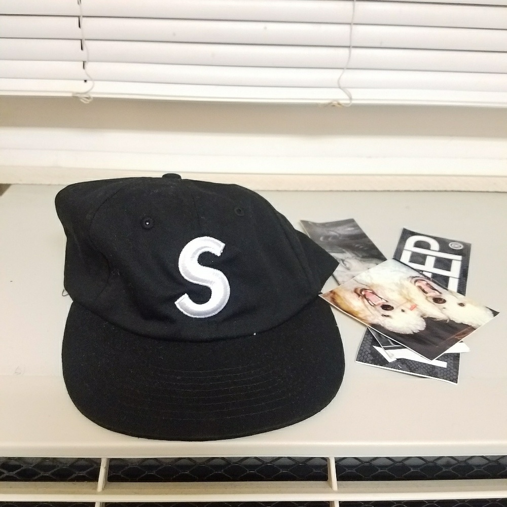 New Supreme S Logo Hat